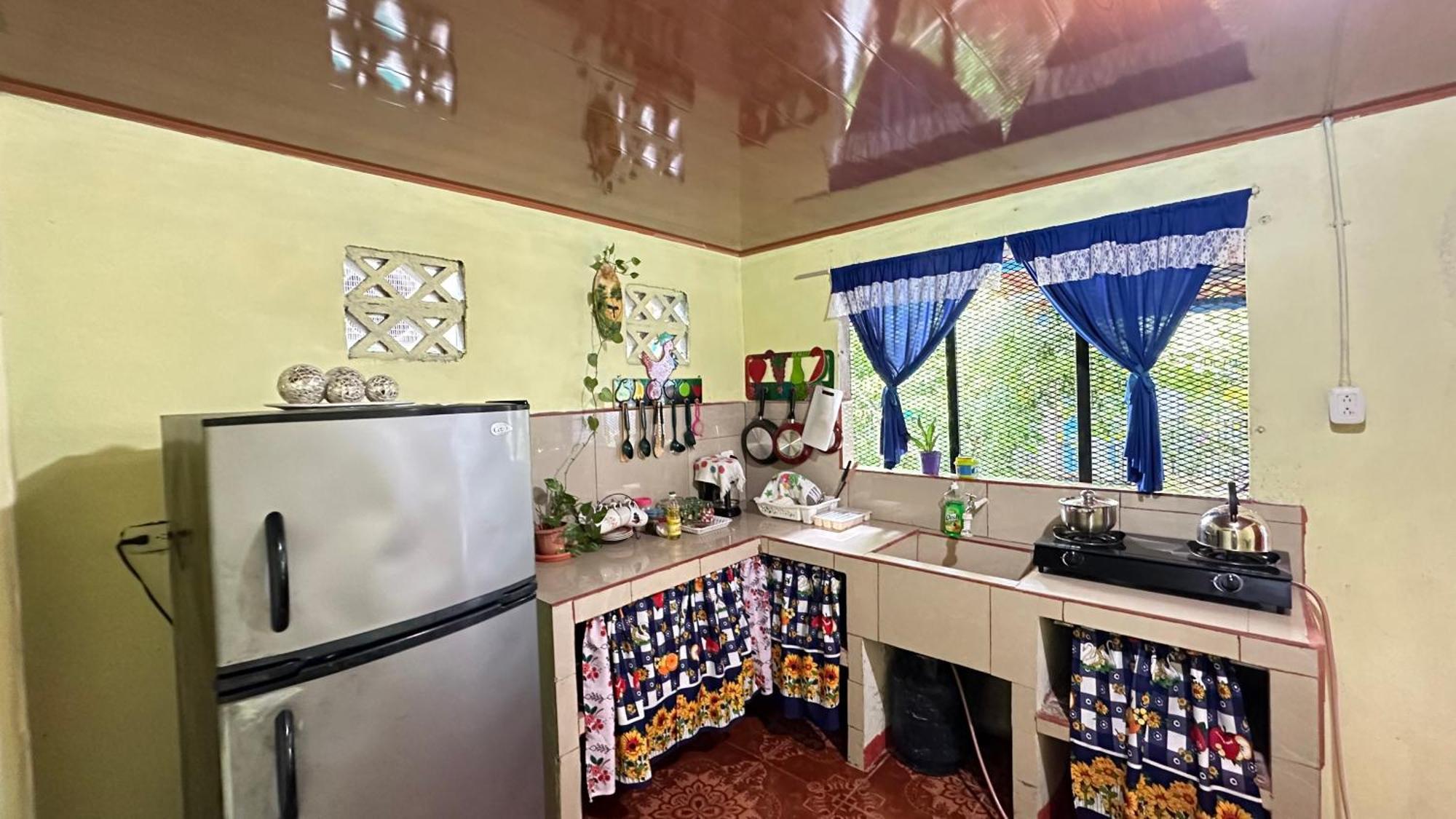 Апартаменты The Corner House Тортугеро Экстерьер фото